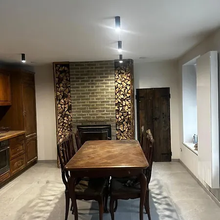 Chez Nous A Huy بيت للعطل